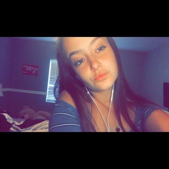 Meet your Posher, Jessica - Picture 4 of 4